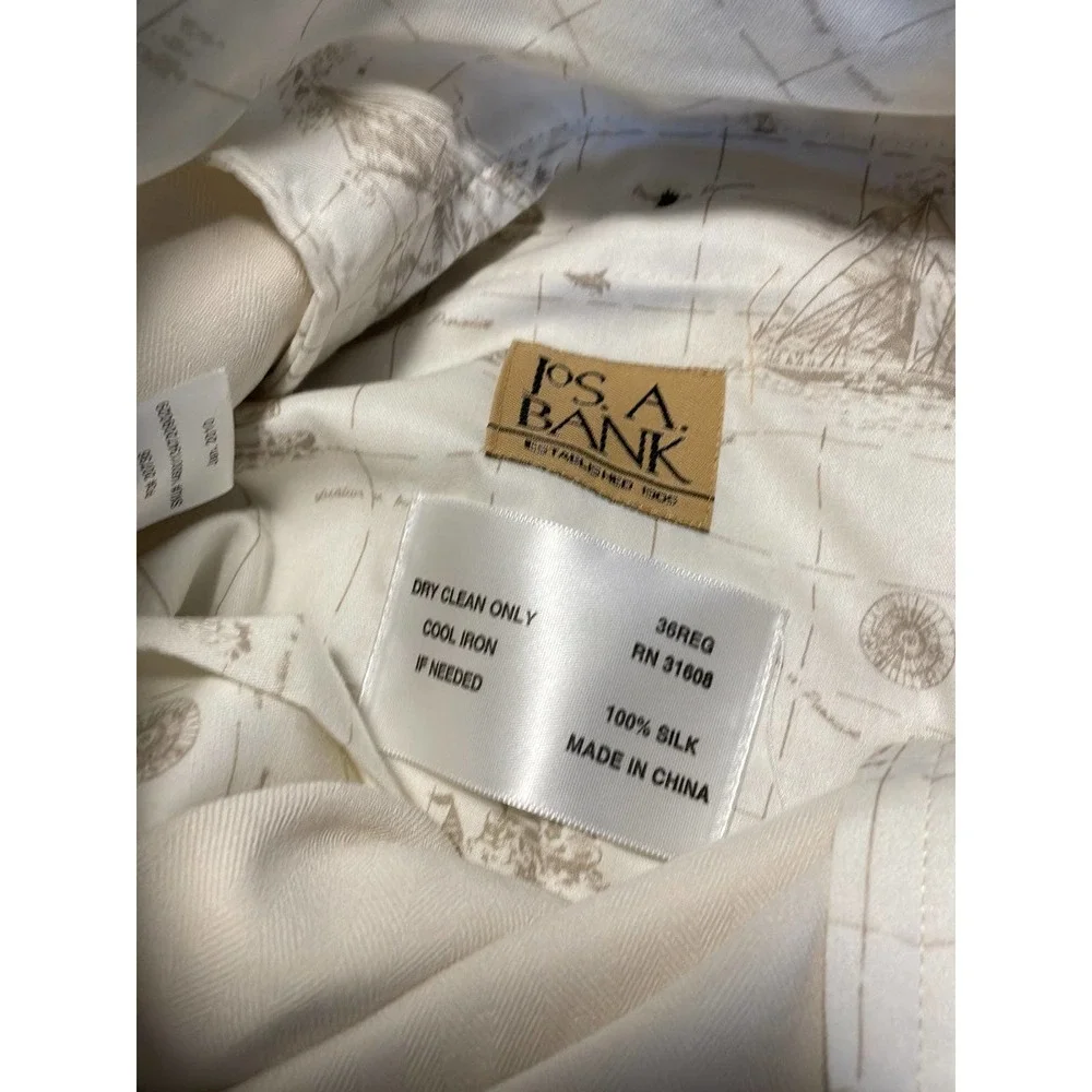 NWT JOS A BANK vacation in Paradise silk casual shorts size 36
